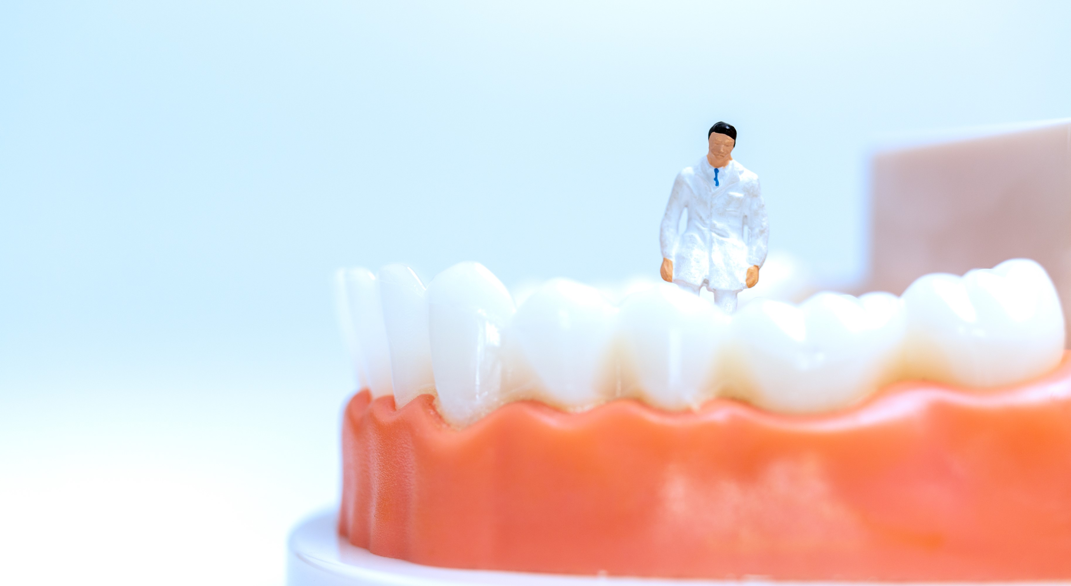 Чувствительность зубов после лечения причины